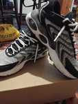 Продавам обувки nike air max tw