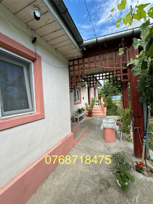 Casa + teren de vanzare in Obrejita, jud.Vrancea