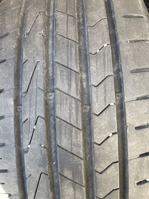 Vand 4 anvelope  pt. SUV 215x65x17 de vara Hankook pret 200 lei/ buc