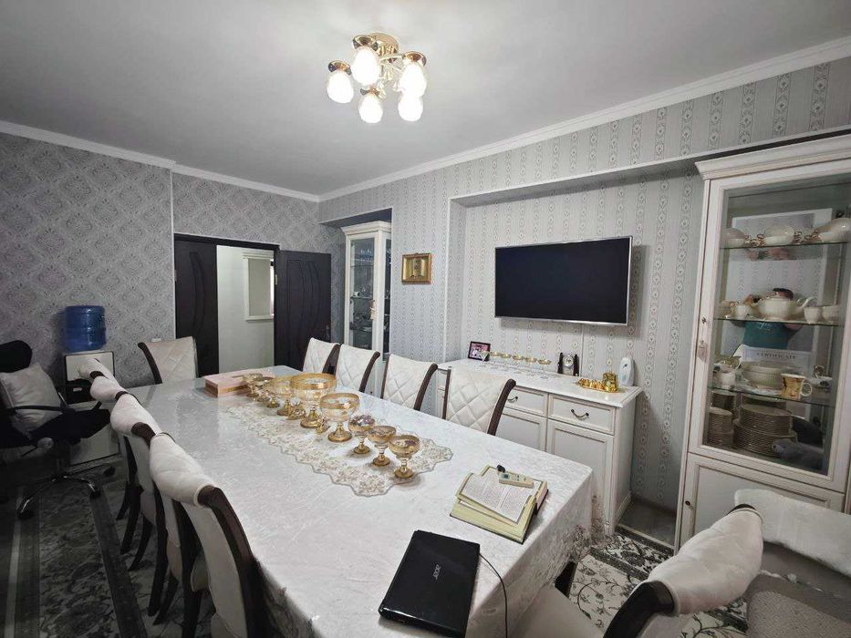 Продаётся Новостройка ул Сайрам 3/2/5 С ремонтом 82м2 Ор-р: Буз базар