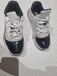 Vand adidasi Jordan  marimea 42