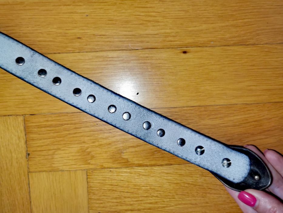 Антикварен дизайнерски кожен колан с талия 80 и с мотив змия