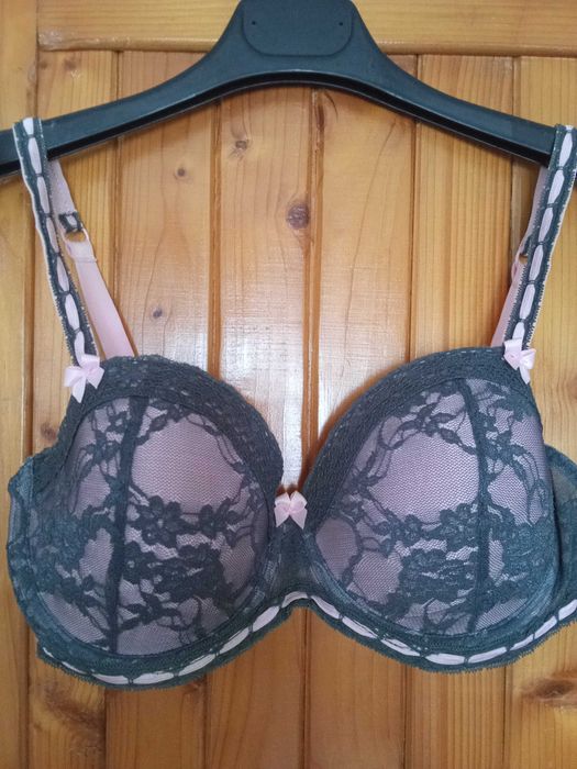Sutien dantelat, roz-negru