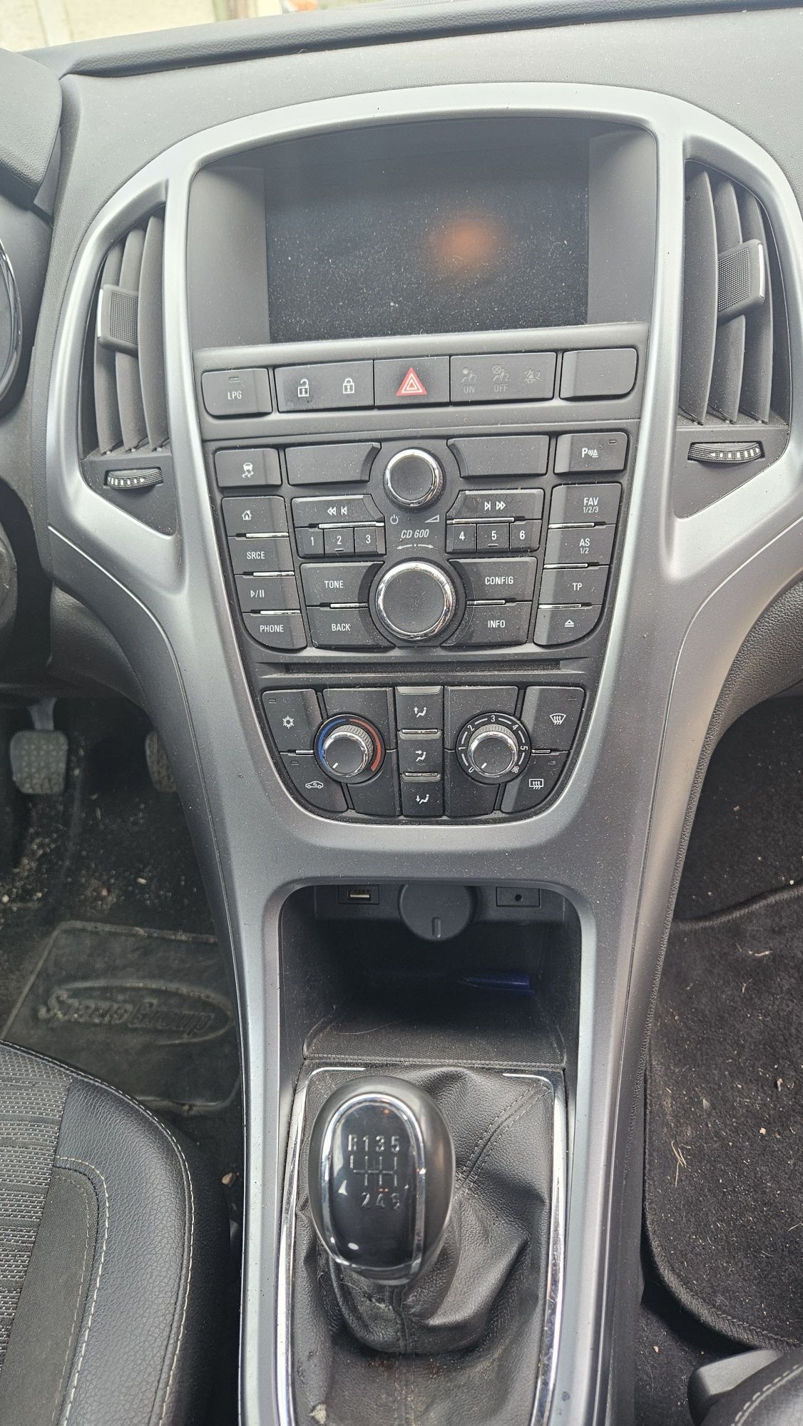 OPEL ASTRA J Комби 1.4 LPG на части