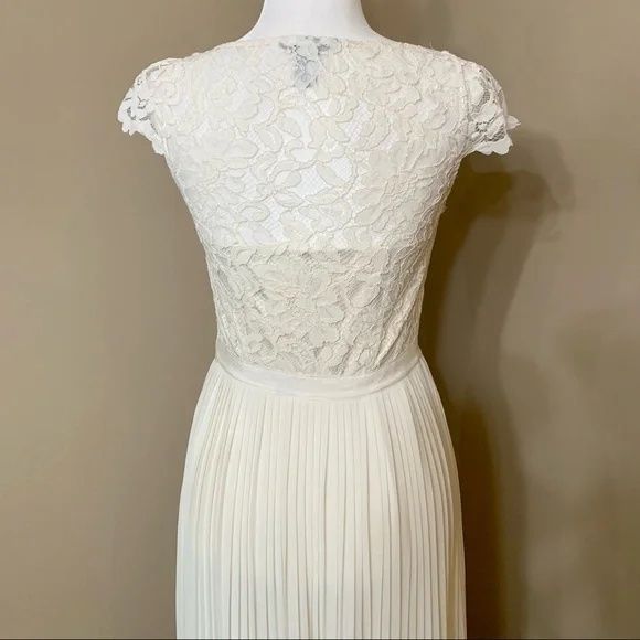 Rochie lungă plisată H&M crem - ivoire, ideală cununie
