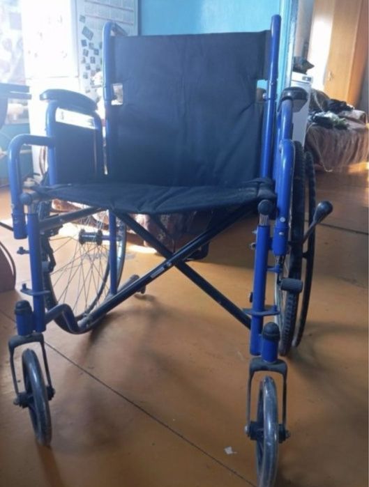 Инвалидная коляска
