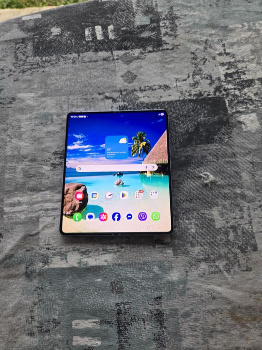 SAMSUNG Galaxy Z Fold 5
