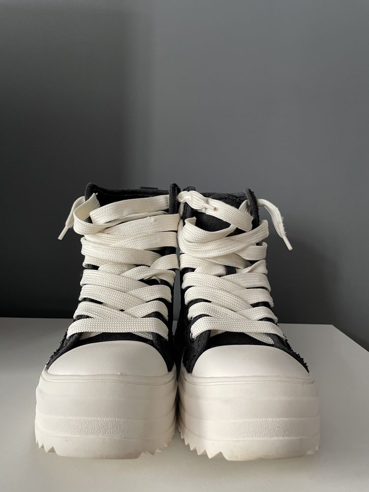 Adidasi stil Converse/ Rick Owens