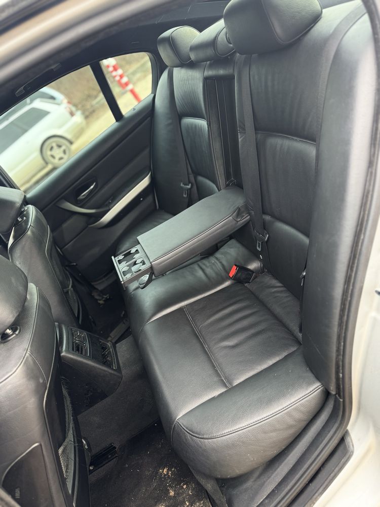 BMW E90 320d 163к.с.  седан  ///M pack НА ЧАСТИ