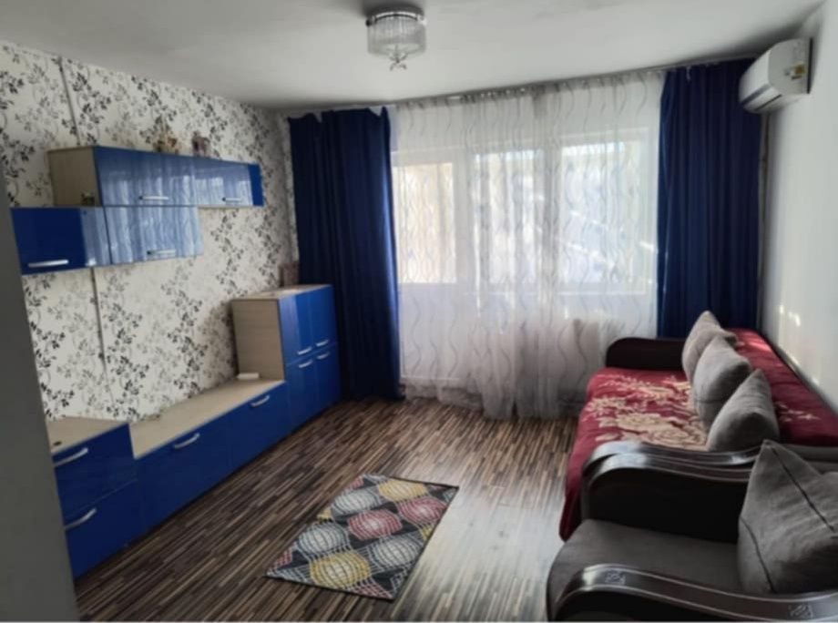 Închiriez apartament etajul 1