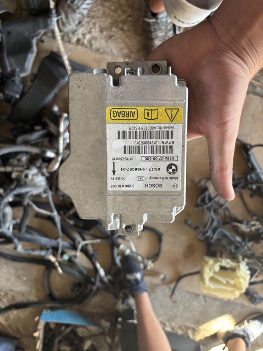 Модул управление Airbag Bmw бмв e90 e91 e92 320i 170кс n43
