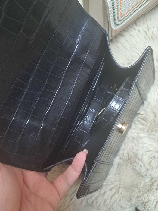 Хит модел чанта лак