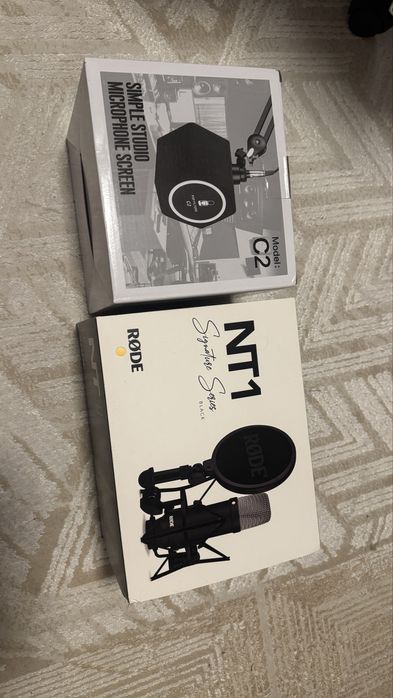 RODE NT1 (Signature Series) + шумоизолирующая сфера C2