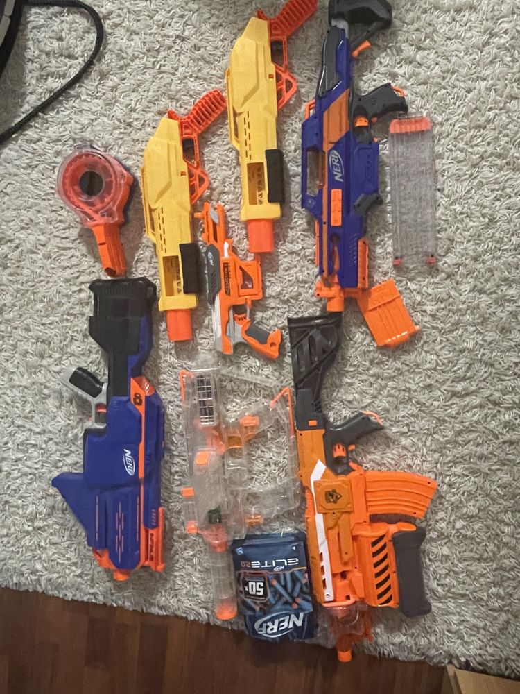 Arsenal nerf cu accesorii + 55 de gloanțe cadou