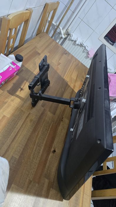 Samsung led tv 81cm cu suport perete