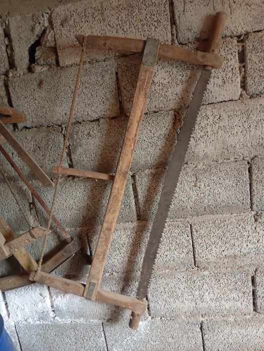 Fierăstrău de mână