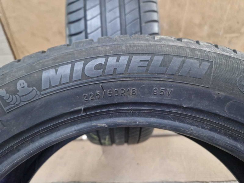2 Michelin R18 225/50
летни гуми
DOT3818