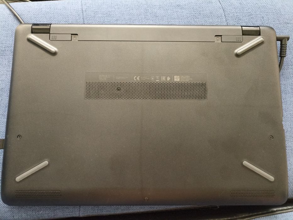 Лаптоп HP 250 G6