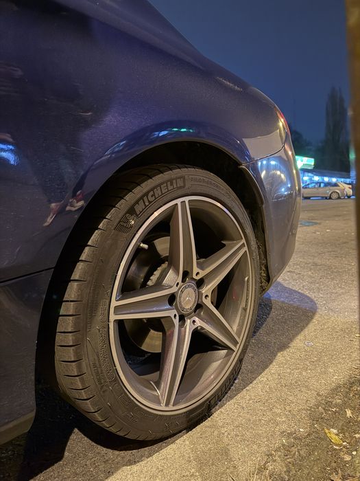 Jante Mercedes AMG (R18)