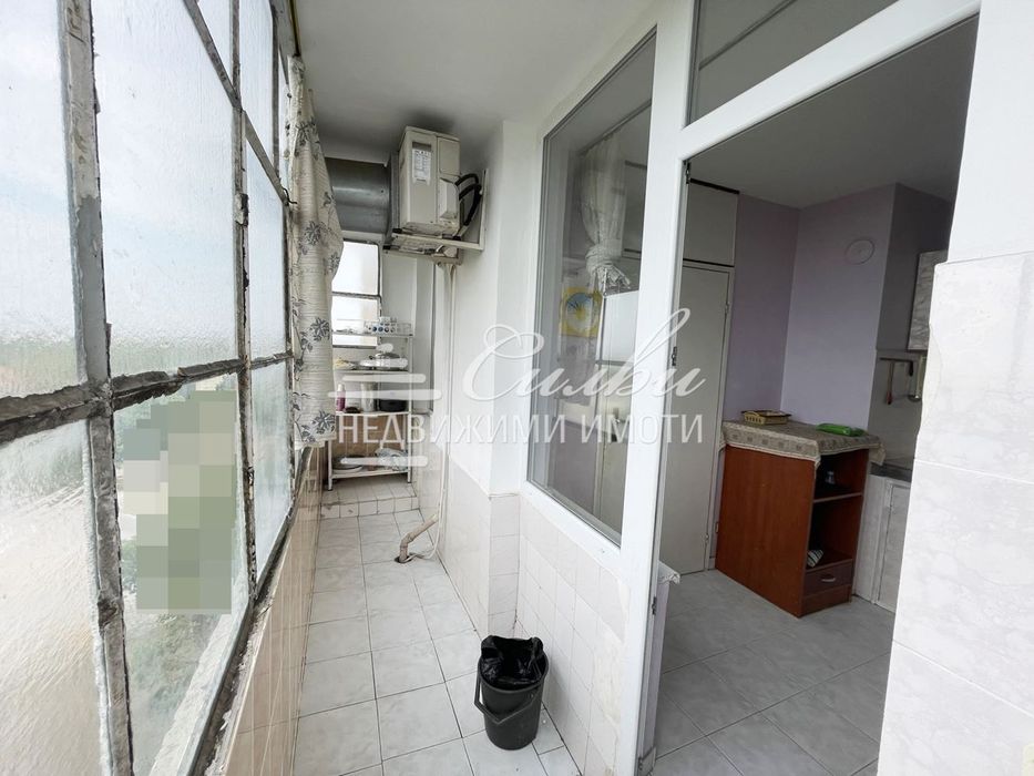 Четиристаен ТУХЛЕН апартамент - кв. Добруджански