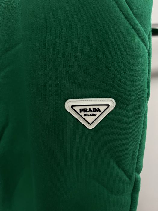 Pantaloni PRADA super calitate