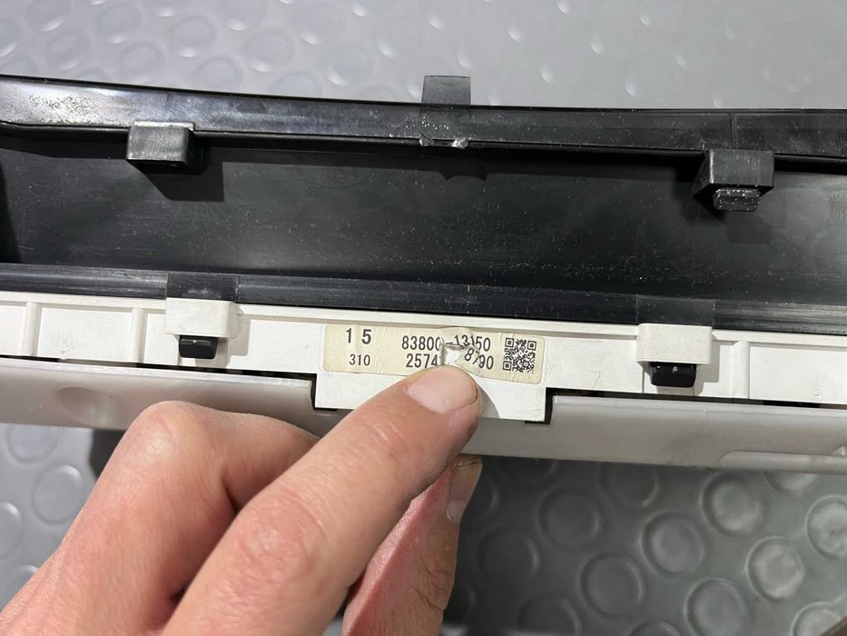 Километраж за Toyota Corolla Verso 2.0 D-4D 2003 г.