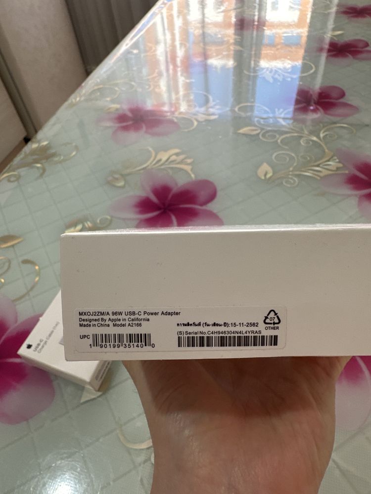 Зарядка на Macbook 96W USB-C с USB-C проводом вместе. Новый