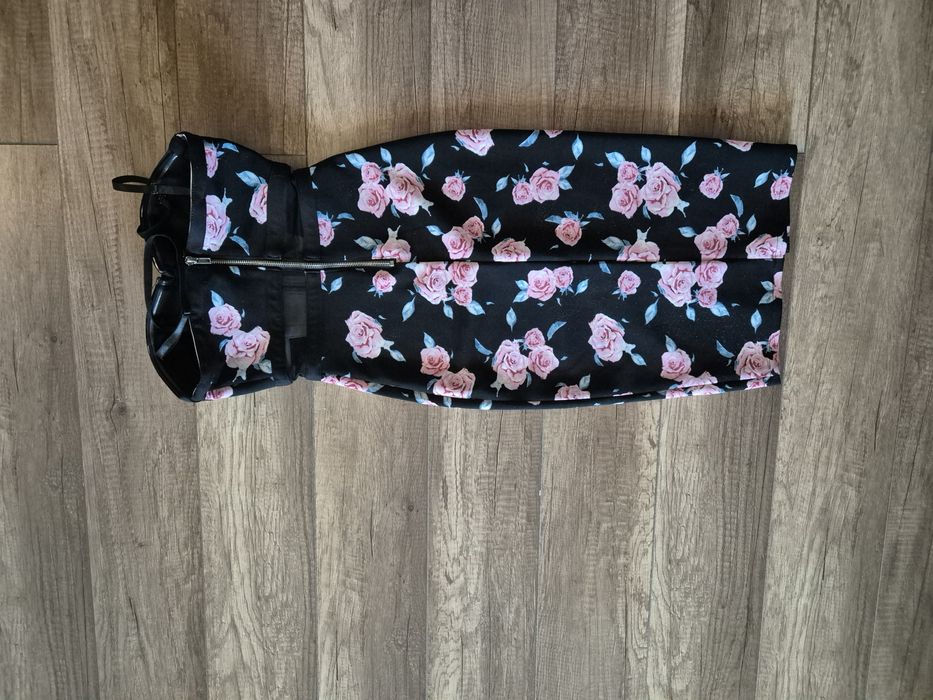 Vand rochie cambrata