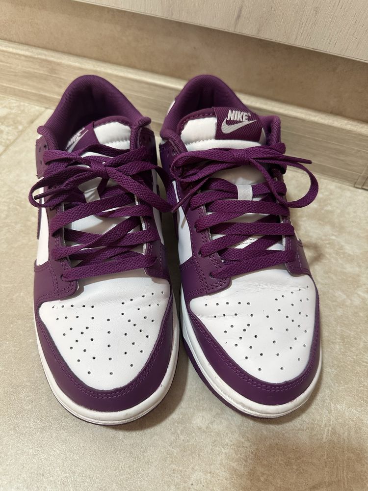 Ниски кецове Nike Low Dunk
