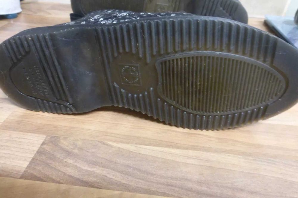 Дамски обувки Dr. Martens