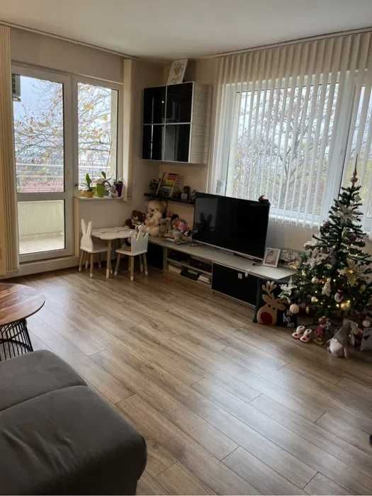 Дава се под наем Двустаен апартамент в Бургас, Възраждане - 65 кв.м за 500 € - Снимка #3