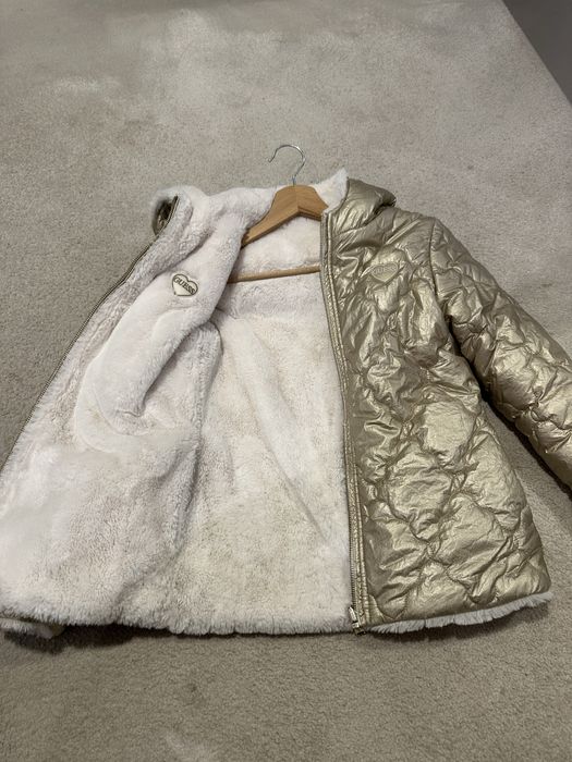 Детско зимно яке с две лица на Guess за момиче