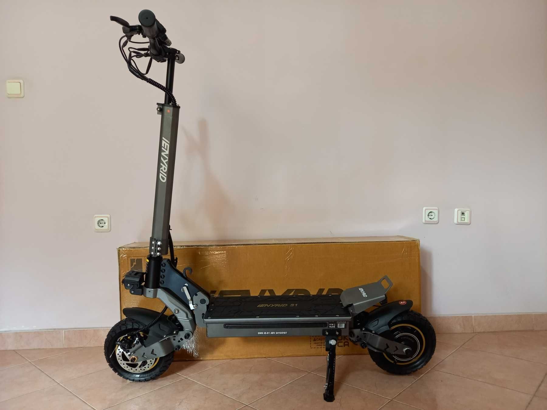 Електрически скутер/тротинетка iENYRID S1 800W 15AH
