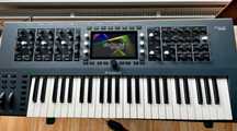 Продавам 4,000лв WALDORF Iridium 49 keys