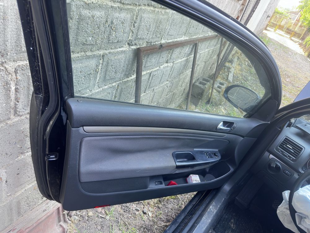 Golf 5 1.6 на части