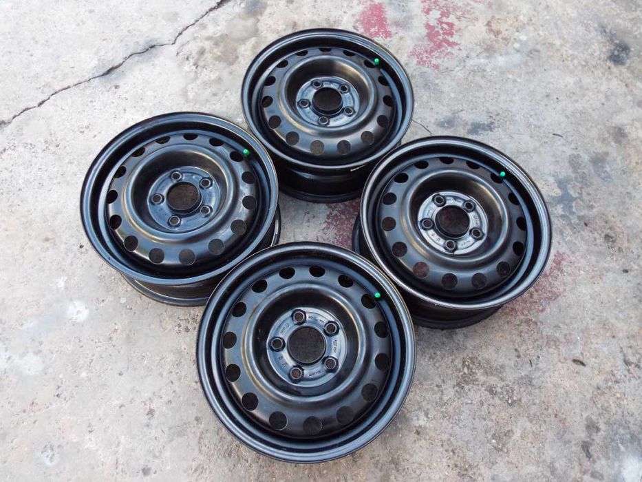vand 4 jante de tabla pe 15" hyundai i30,kia ceed pret 600ron toate4