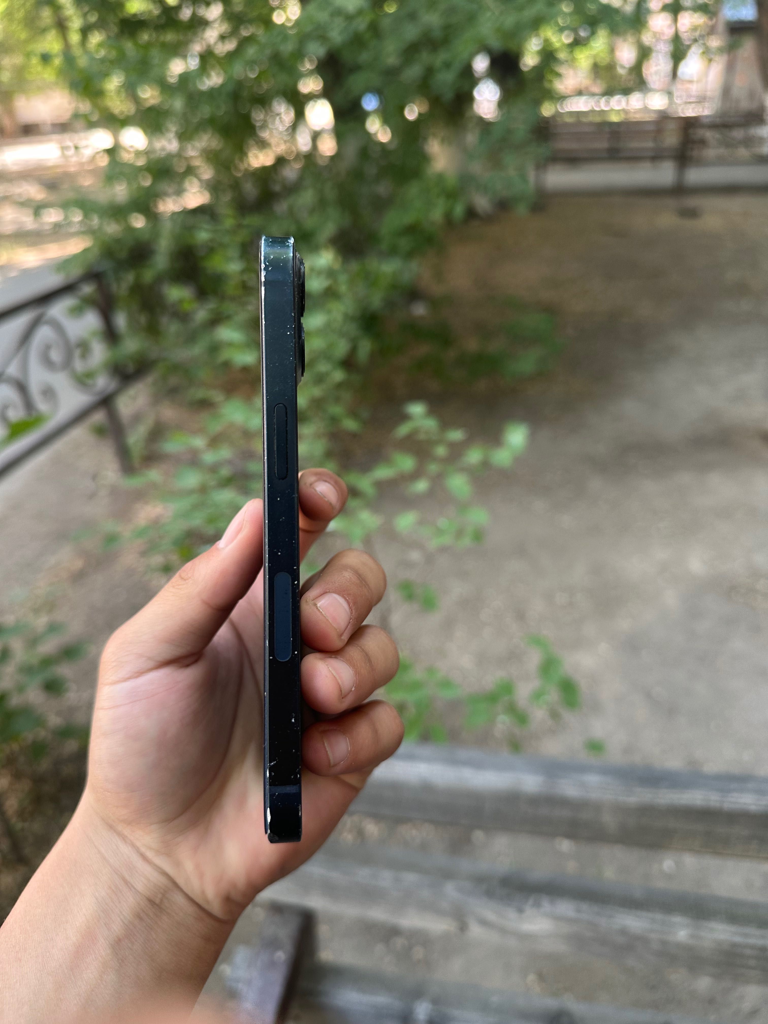 iPhone 13 128гб идеал