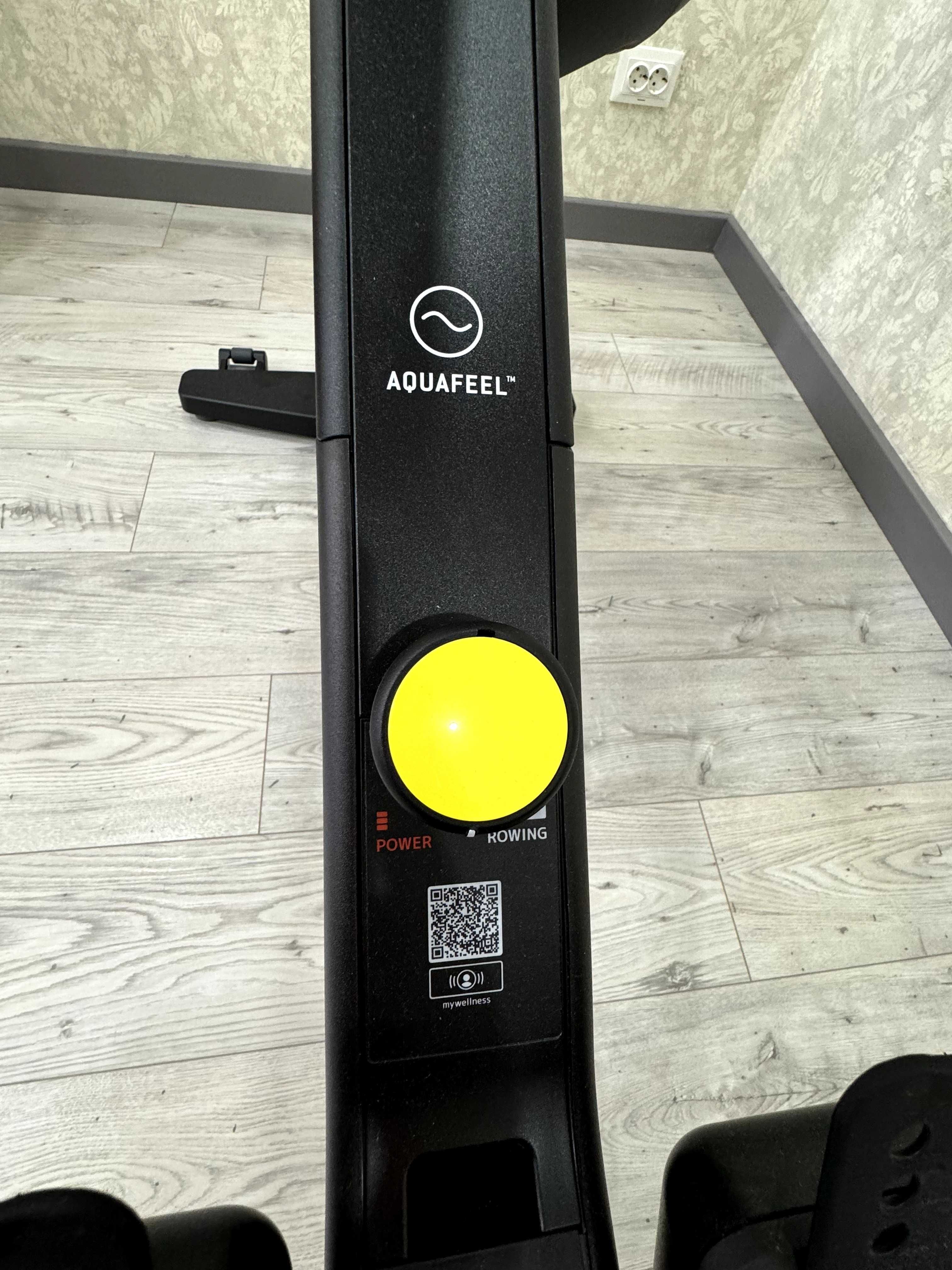 Гребной тренажёр Technogym