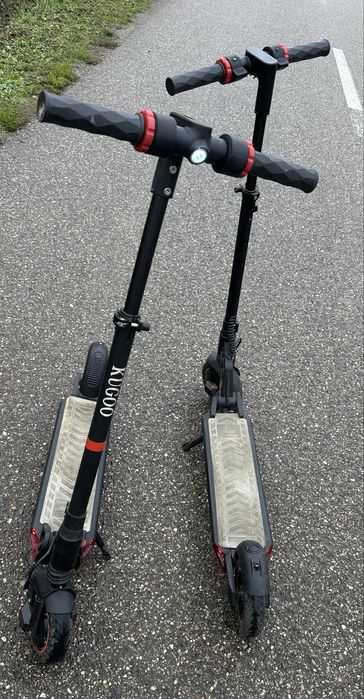 Vând trotinete electrice