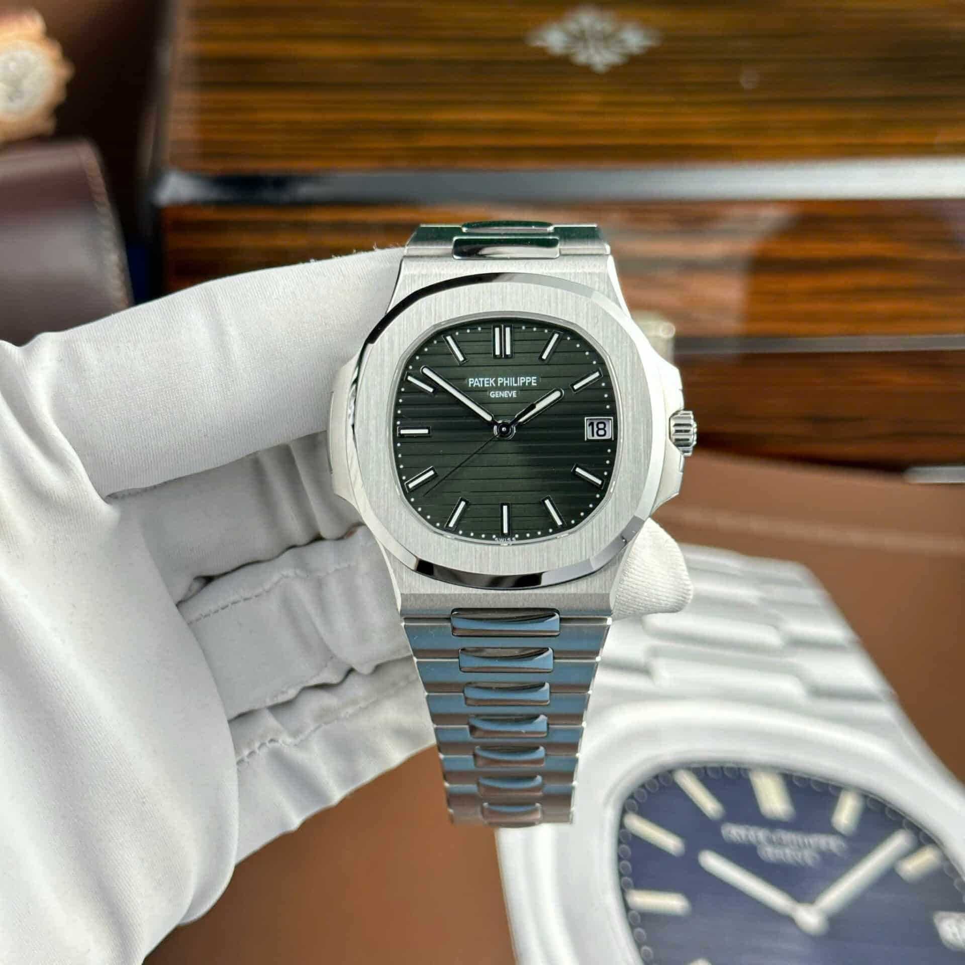 patek philippe nautilus collectie silver