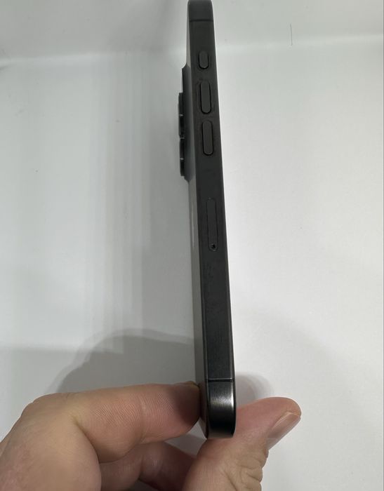 iPhone 15 Pro 128GB 100% батерия много добро състояние