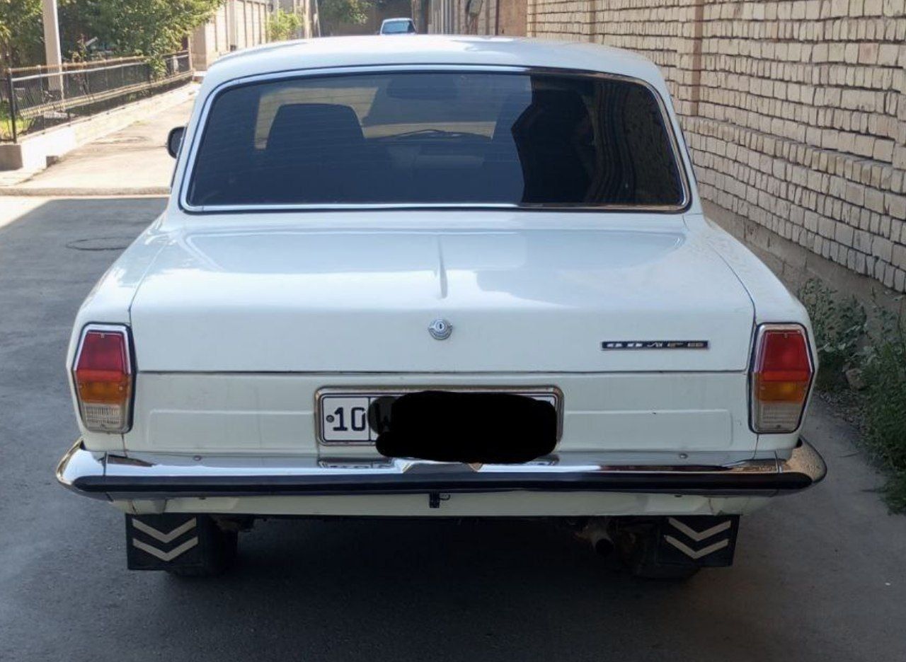 Волга. Газ 24 сотилади