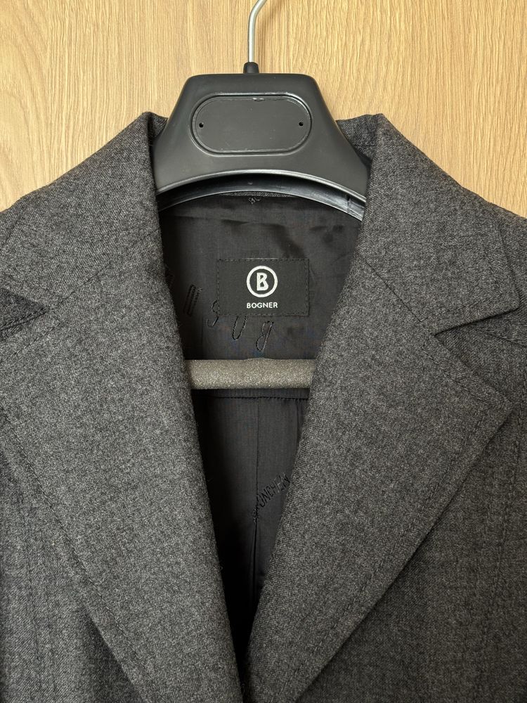 Дамско Сив Сако Bogner