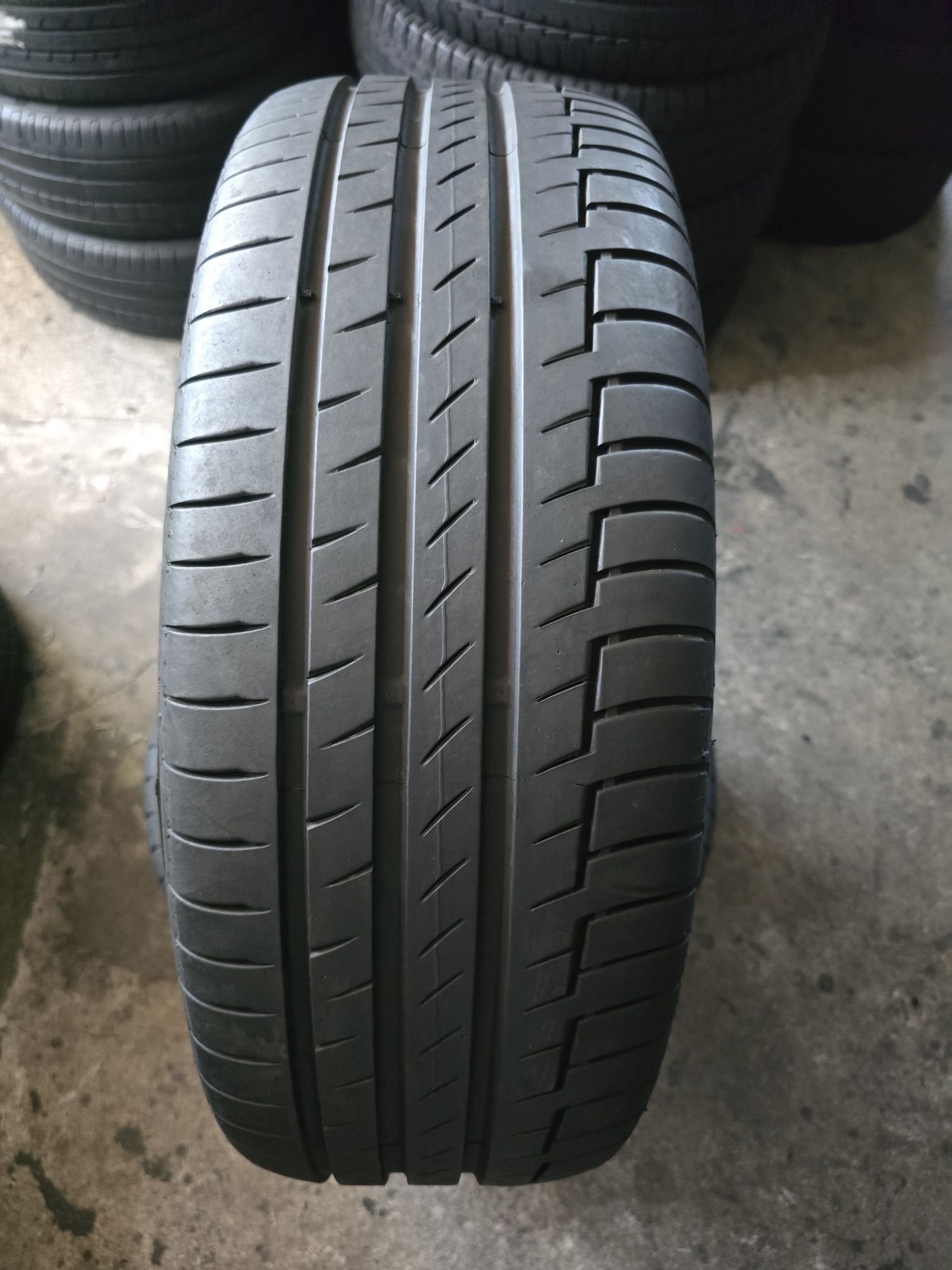 Continental 235/60 R18 107V vară