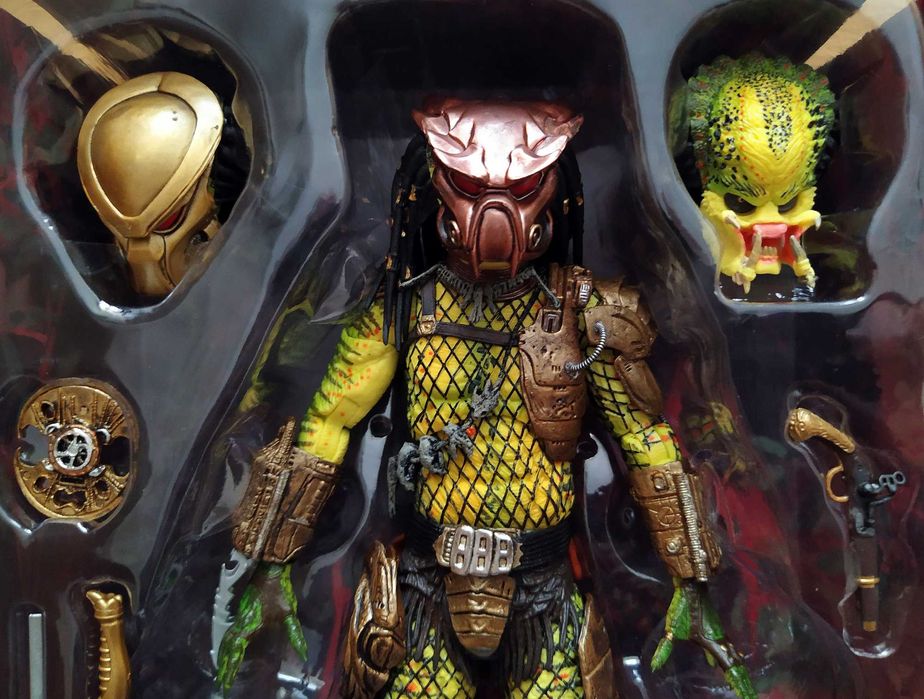 Екшън фигури NECA Ultimate Ahab/Golden Angel Predator