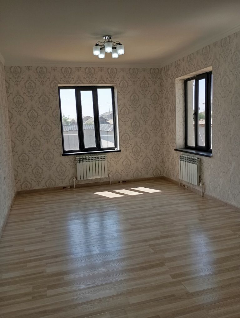 3.2 сотки,3 комнаты коттедж  пр.ся,Бектемир,Йик ота,Гулбог,82 000 у.е