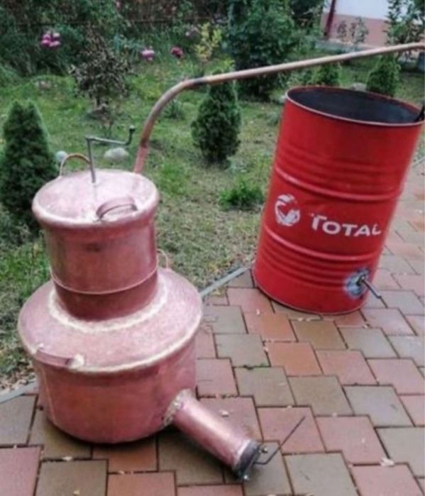 Vând cazane de tuica de 130litri