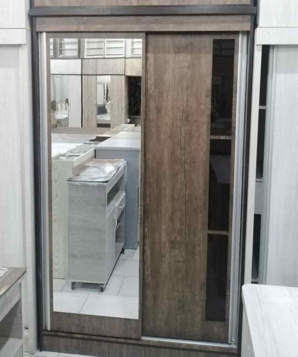 SHKAF shkaf shkap sotiladi(200×120×57)