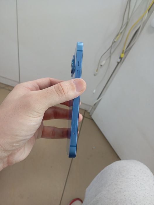 Айфон 13 в отличном состоянии