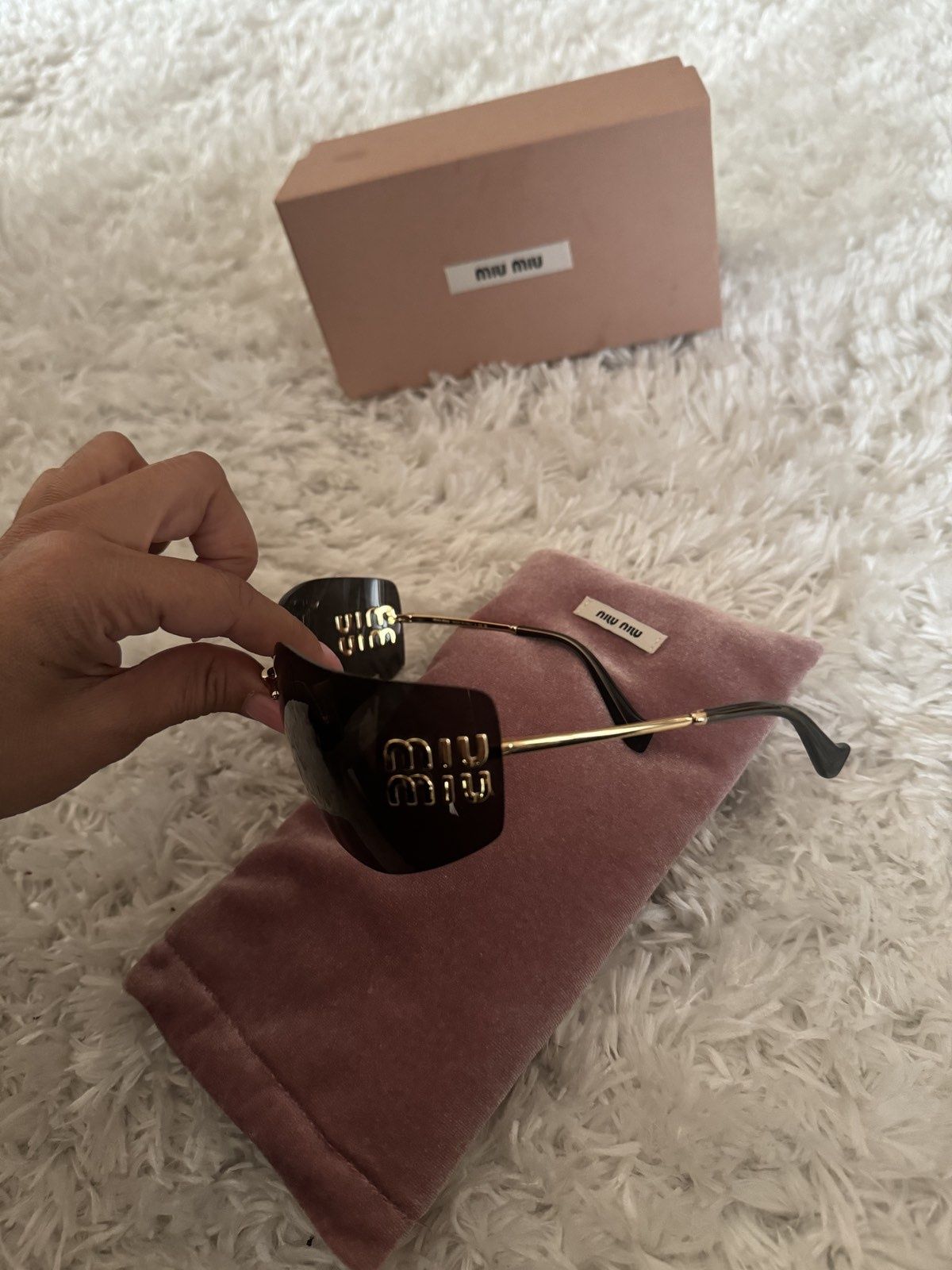 Слънчеви очила MIU MIU